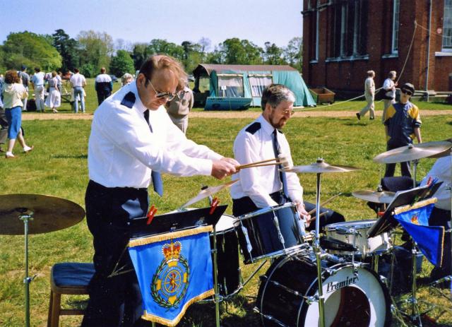 Wally Negus and Piers Gregory on the `skins` with HAS Band.