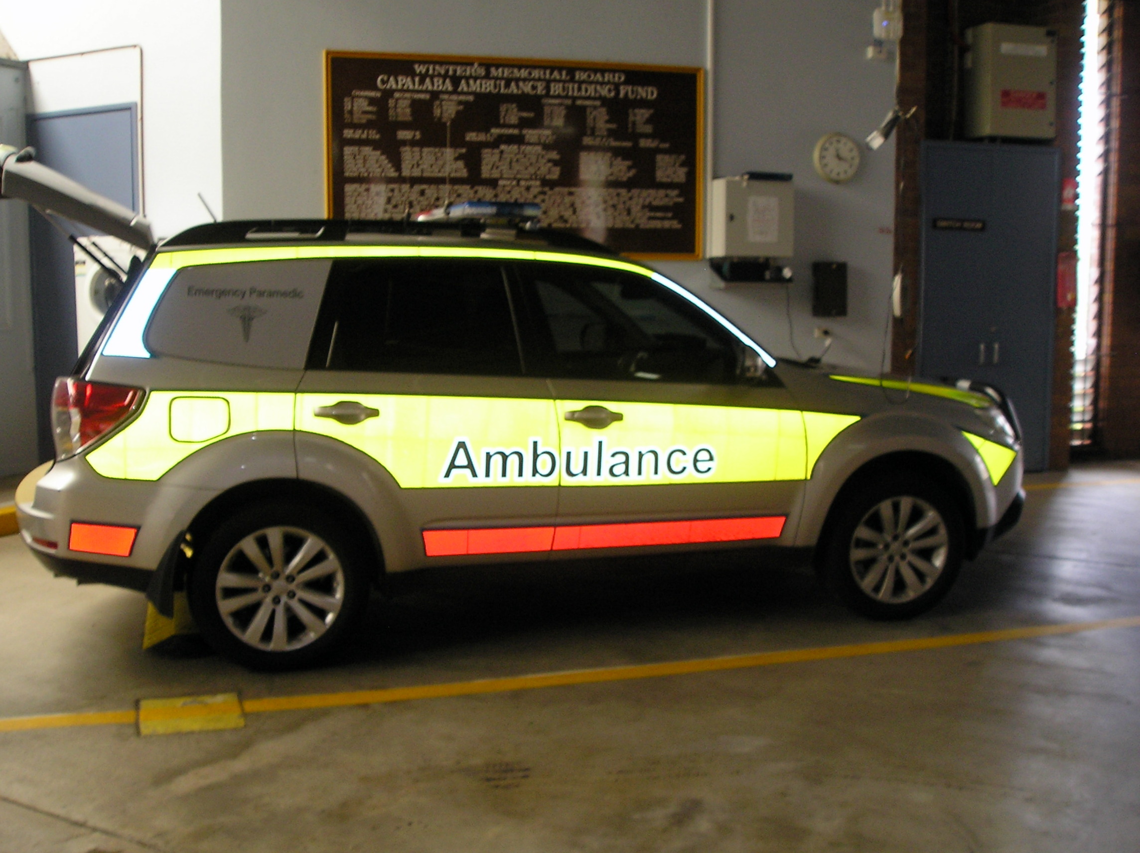 Fast Response Vehicle, Emergency Paramedic.