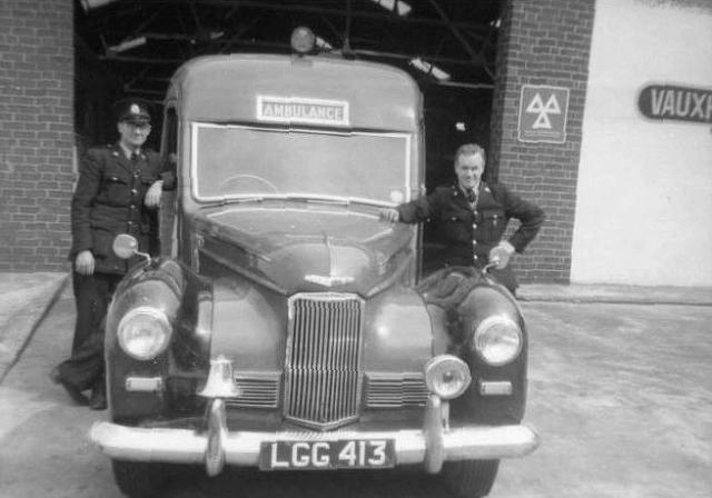 Humber Pullman Ambulance LGG 413.